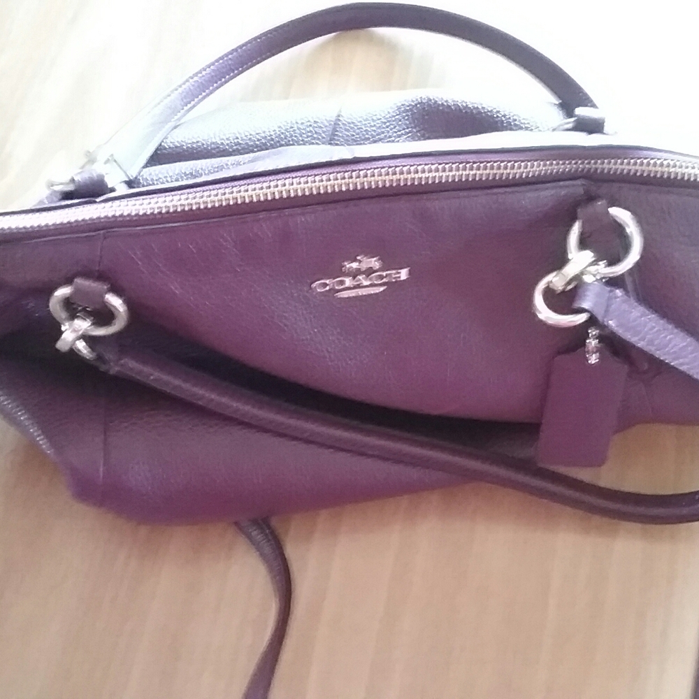 Coach purse/make offer